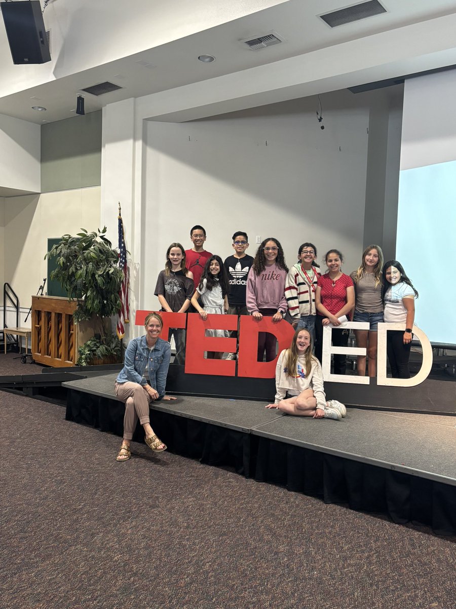 Jenn_Petraglia's tweet photo. Student #TEDEd Talks at Rancho San Diego Elementary! Brave students shared their ideas with their peers! Talks around facing fears, growth mindset, food waste at school, women’s sports, early snack time, and benefits of video games had the entire audience engaged! @CajonValleyUSD https://t.co/JAxc4YwzkX