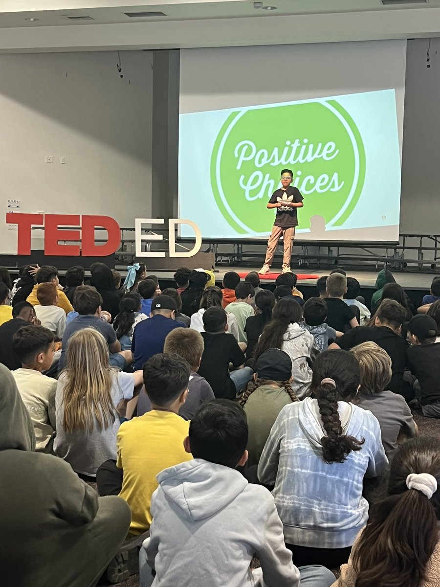 Jenn_Petraglia's tweet photo. Student #TEDEd Talks at Rancho San Diego Elementary! Brave students shared their ideas with their peers! Talks around facing fears, growth mindset, food waste at school, women’s sports, early snack time, and benefits of video games had the entire audience engaged! @CajonValleyUSD https://t.co/JAxc4YwzkX