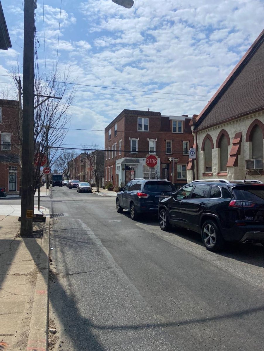 PhillyH2O's tweet photo. Construction updates! Carlisle St. from Reed St. to Federal St. in South Philly are looking brand spankin’ new! These blocks received new water mains, new sewer pipes, and a street restoration over the winter. https://t.co/TuJYzfvBeA