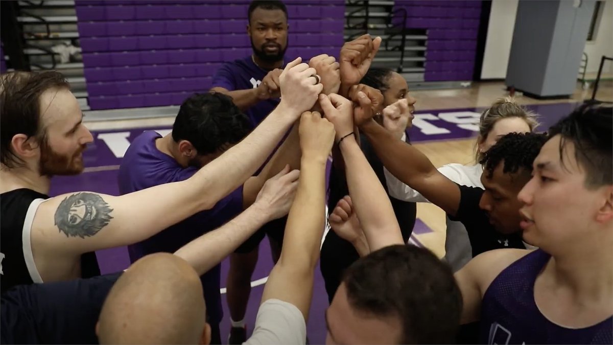 Watch NYU Law take on Columbia Law in the annual Dean's Cup basketball game – TOMORROW! Bring your friends, bring your voice, and help us defend our title! 🗓️ April 24 📍181 Mercer  🎟️ Details: ow.ly/T34G50VGB5W