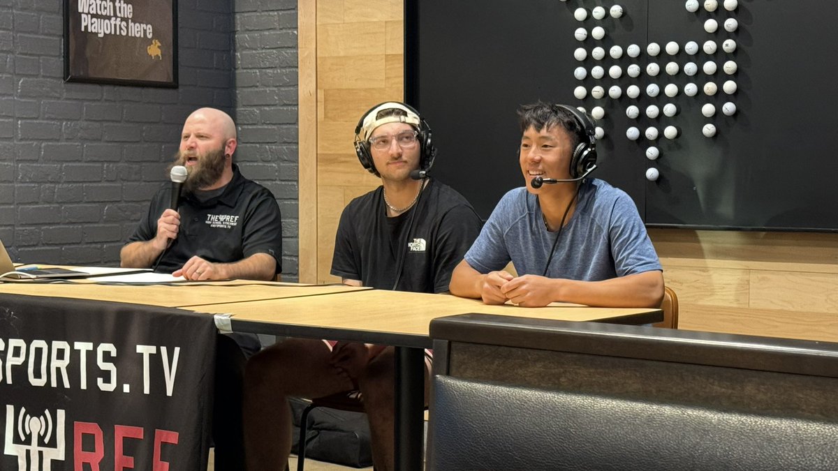 WildcatBSB's tweet photo. Thanks to @HighTechTony, @KREFsportsTV , and @BWWings at 164th and Portland for allowing us to hang out and talk baseball tonight on the KREF Baseball show!! https://t.co/h6HYQiphjO