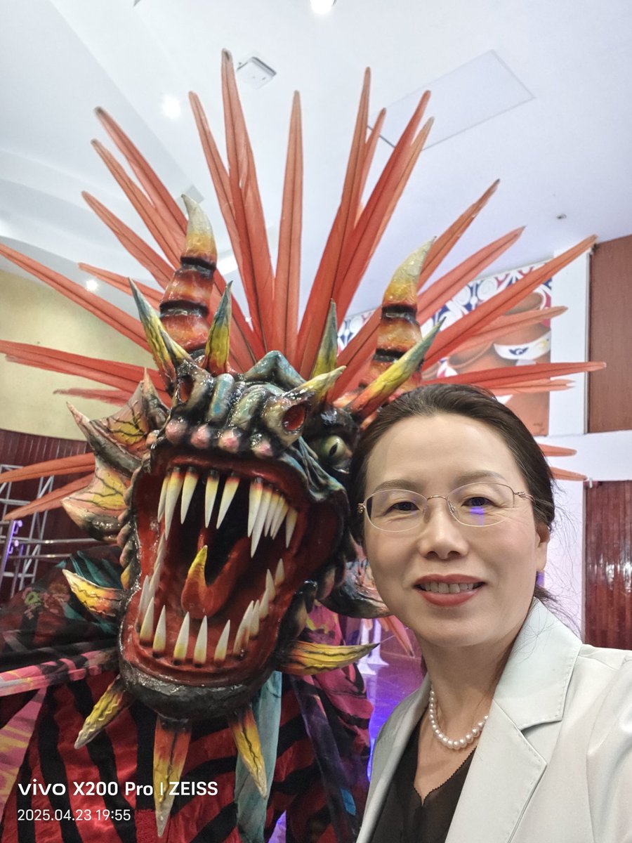 ChEmbPa's tweet image. La Danza de Diablicos Sucios es realmente especial. Pero en China, tradicionalmente, la gente también baila para adorar a los dioses y pedir bendiciones.