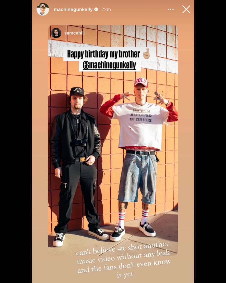 machinegundaily's tweet photo. new music video, no release date but it’s there 👀 https://t.co/66RPBbyibF