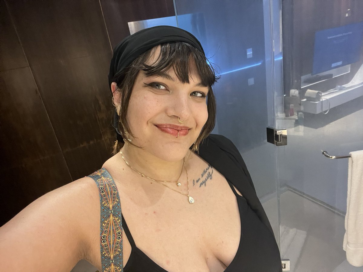 last pics for the night x