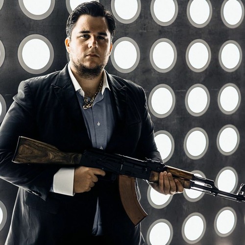 URECOMM's tweet image. Swedish scammer &amp;amp; Donald Trump donor-acquaintance Olaf (Olof) “El Silencio” Gustafsson-CEO of Narco Corp Pablo Escobar Inc.—has been extradited from Spain on a 115-count U.S. indictment. Charged with defrauding investors &amp;amp; consumers, money laundering.
 
justice.gov/usao-cdca/pr/c…