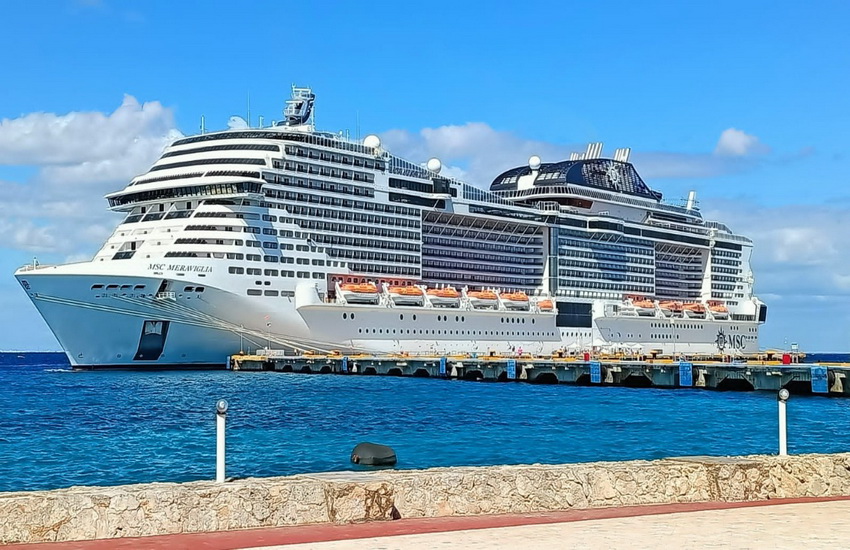 El imponente #crucero MSC world américa atracó en Cozumel - wp.me/p7T9nn-dxV
#QRooExpress #Noticias #Cozumel #IslaDeLasGolondrinas #QuintanaRoo #QRoo #México #Entérate #Turismo #TurismoDeCruceros #CaribeMexicano #Apiqroo #PuntaLangosta