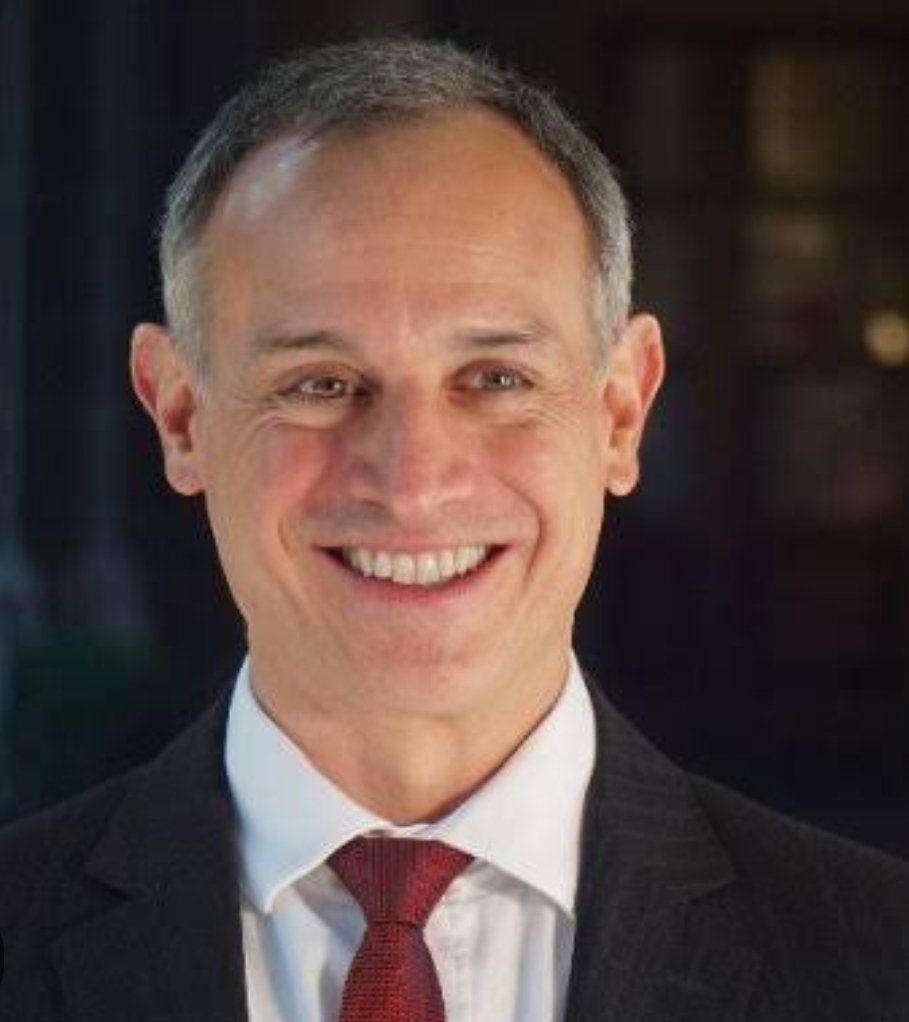 Perdón , pero si alguien FRENÓ los acuerdos entre CHATARREROS y la SEP fué el Dr.<a href="/HLGatell/">Hugo López-Gatell Ramírez</a> .
Alzó la voz y el pueblo lo escuchó y APOYÓ.
Es un verdadero ANTINEOLIBERAL.( no como otros).🙄
#NoAflojenALaTransformacionPliis