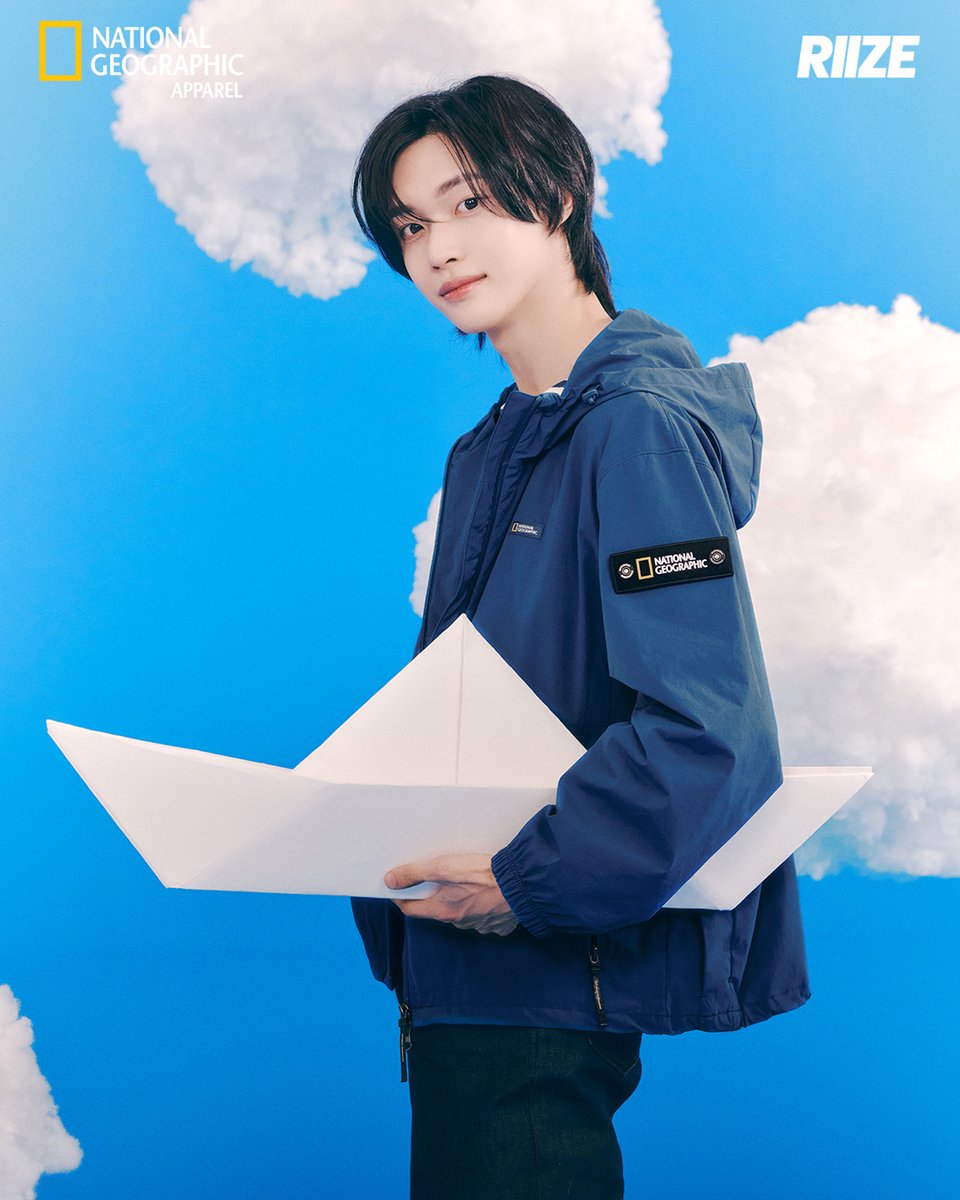 ng_apparel_kr's tweet photo. 𝑁𝑎𝑡𝑖𝑜𝑛𝑎𝑙 𝐺𝑒𝑜𝑔𝑟𝑎𝑝ℎ𝑖𝑐 𝐴𝑝𝑝𝑎𝑟𝑒𝑙
𝑤𝑖𝑡ℎ 𝑅𝐼𝐼𝑍𝐸｜𝑆𝑈𝑀𝑀𝐸𝑅 𝐵𝑅𝐸𝐸𝑍𝐸🩵

경량 나일론 스판 소재로 편안한 착용감,
UV 차단 기능까지 더한 ‘아델리 컬렉션’🪽

▫Outer : 아델리 경량 우븐후드 풀집업
▫Bag : 아델리 크로스백
▫Shoes : 로버시티 Brown

여름의 시작,
내셔널지오그래픽과  함께 가볍게 나서보세요.

_
#내셔널지오그래픽 #NATIONALGEOGRAPHIC
#내셔널지오그래픽라이즈 #RIIZE #라이즈 @RIIZE_official 
#SUMMERCOLLECTION #바람막이 #크로스백 #운동화
#원빈 #WONBIN