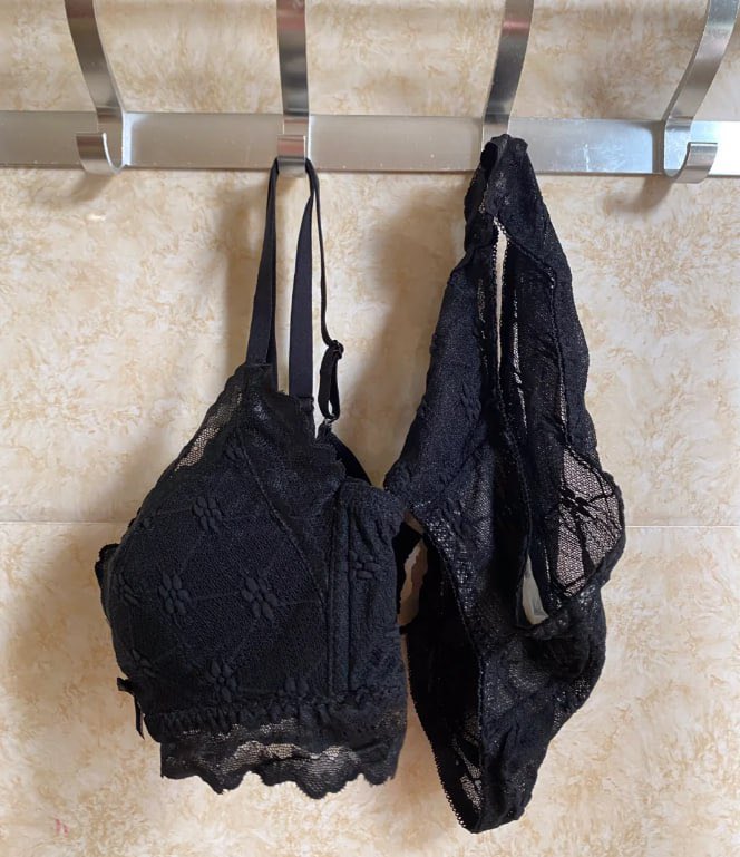 娇妻的骚内内喜欢么。#贴身衣物