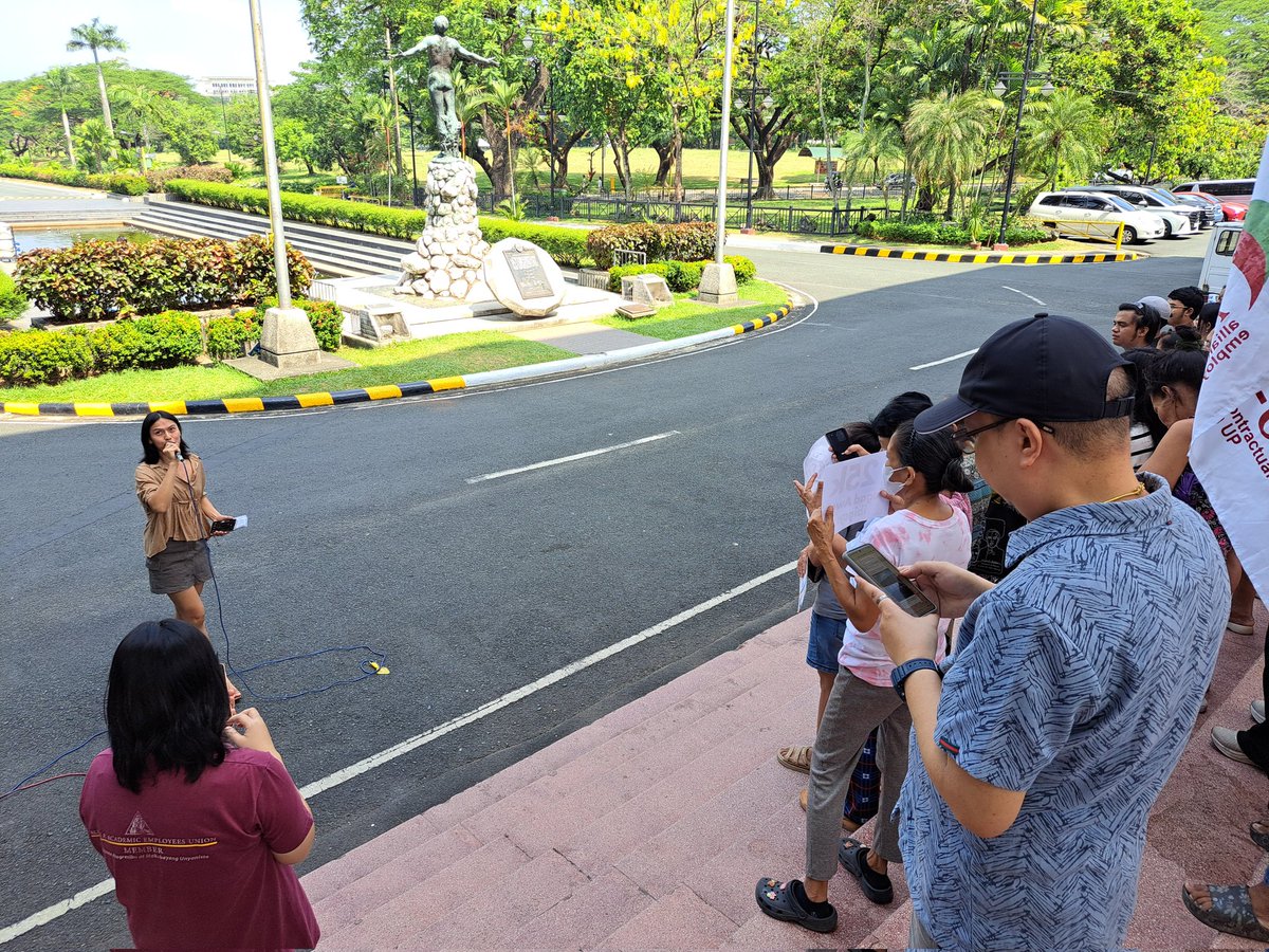LOOK: CONTEND joins the UP community in rallying for higher wages for workers as a response to worsening economic crises under BBM's administration.

Mayo Uno 2025
7 am - Assembly at Vinzons Hall
8 am - Liwasang Bonifacio program

#SahodItaas
#PresyoIbaba
#MayoUno2025