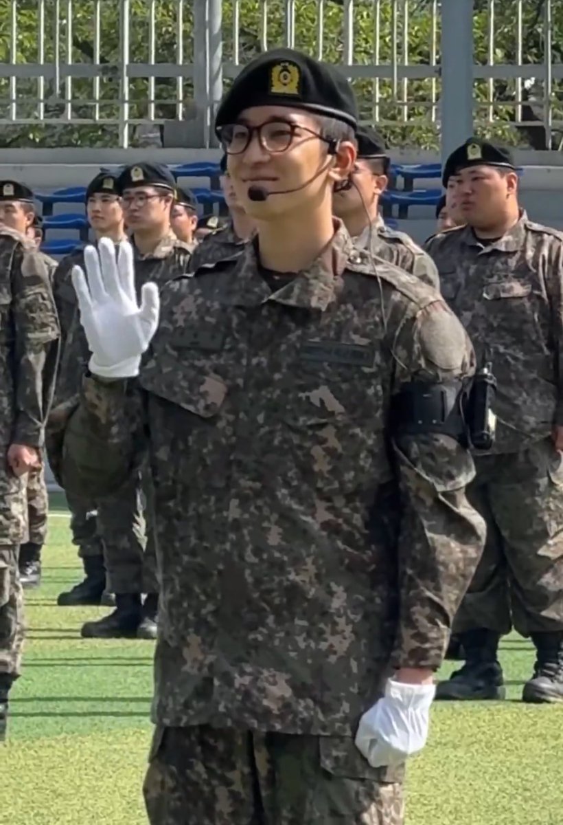 cheolidoscoups's tweet image. look at his smile ahhhhhh wonwoo i’m so proud of you 😭