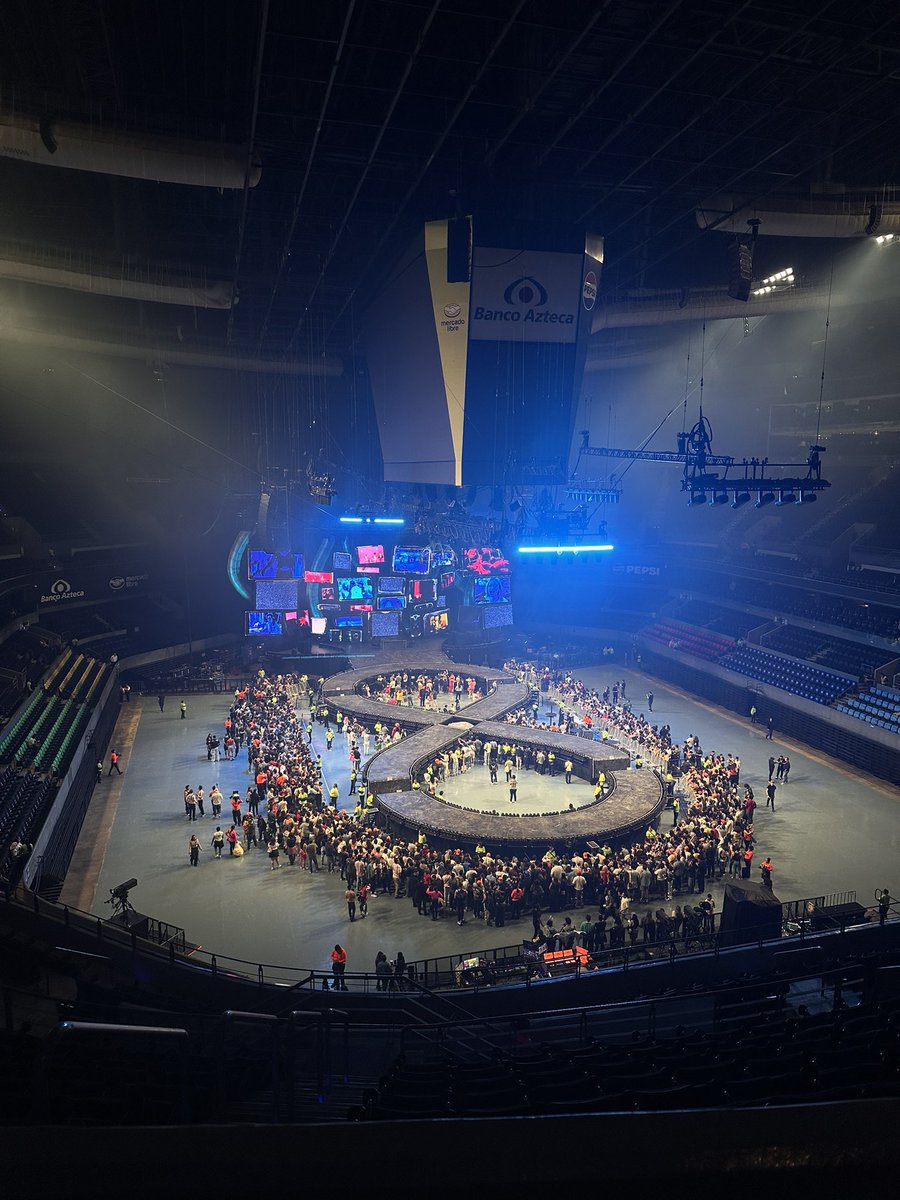 So huge 😮‍💨 #TheLifetimesTour