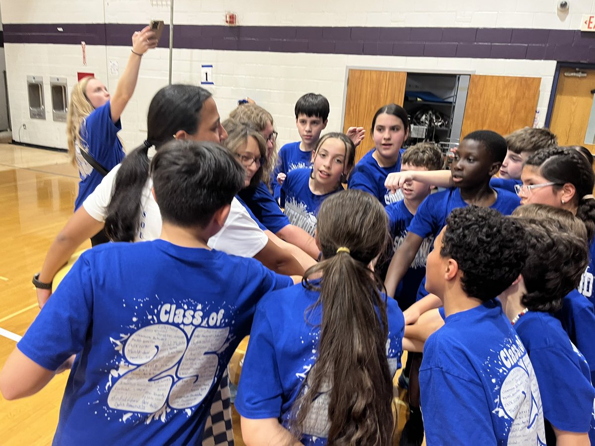 Karen Foley tweet media