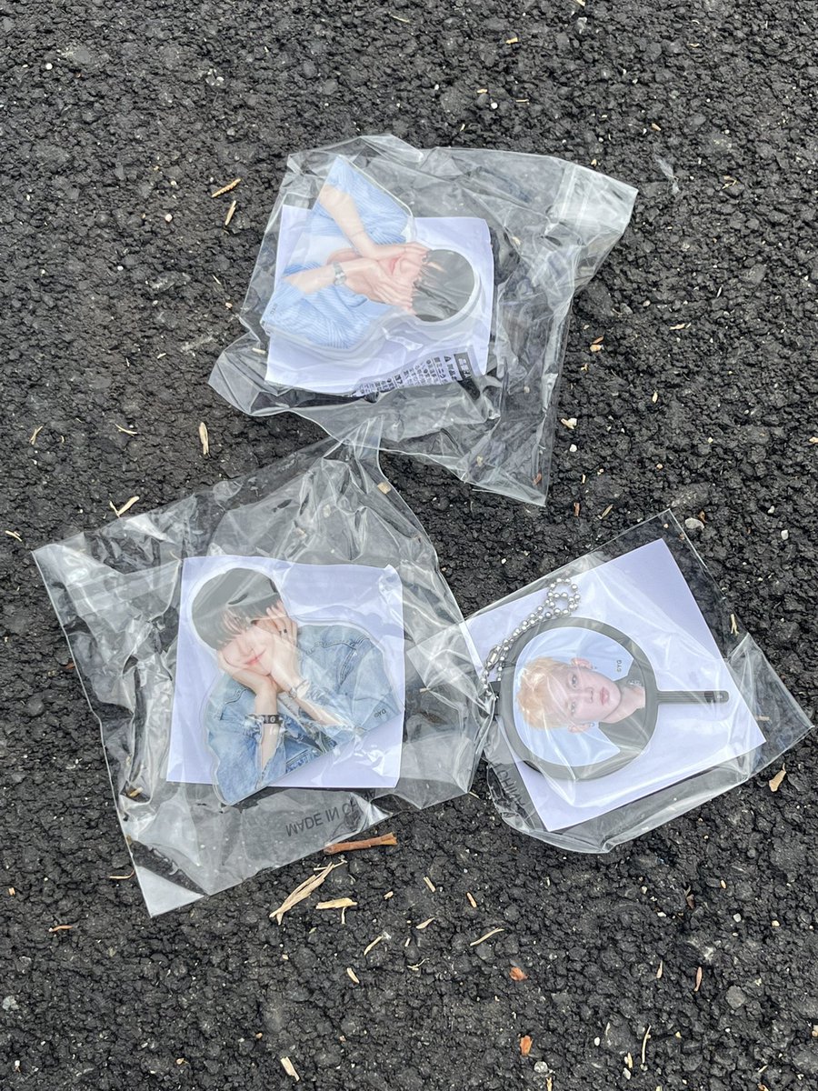 _t3um3's tweet photo. あさひと交換待ってます
会場います！！！
#トレジャー交換 #treasure #treasure交換 https://t.co/JESvDCSC7D