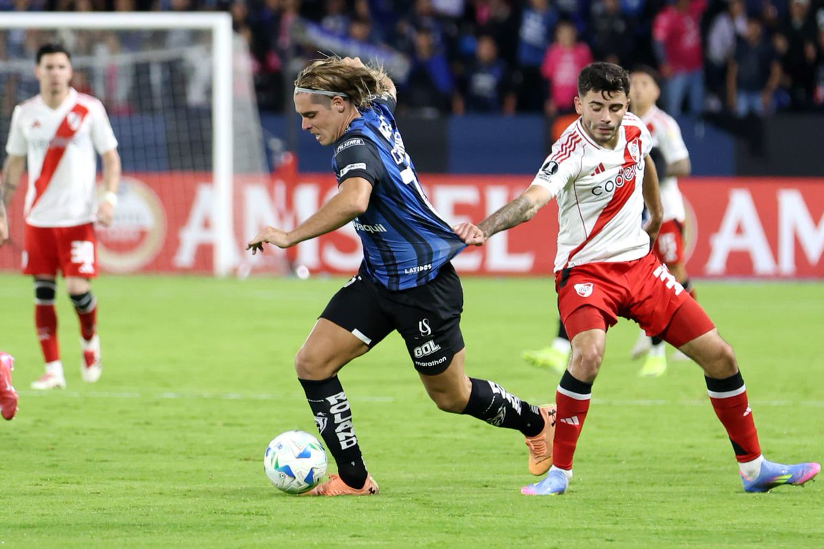 IDV_EC's tweet photo. Primera | 65’ ST #Libertadores2024 #IDV 2-0 River Plate https://t.co/XPeDp81OEj