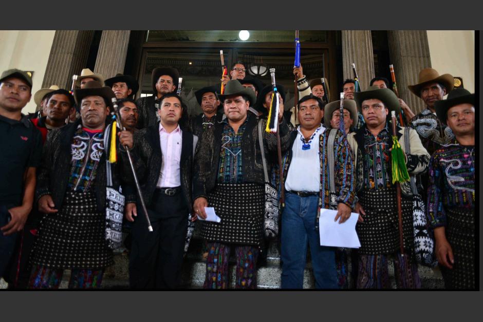 🚨48 Cantones rechaza capturas, exige liberación inmediata y amenaza con levantamiento

Además, rechazaron la "criminalización" de las protestas de 2023. Esto advirtieron:

soy502.com/articulo/48-ca…