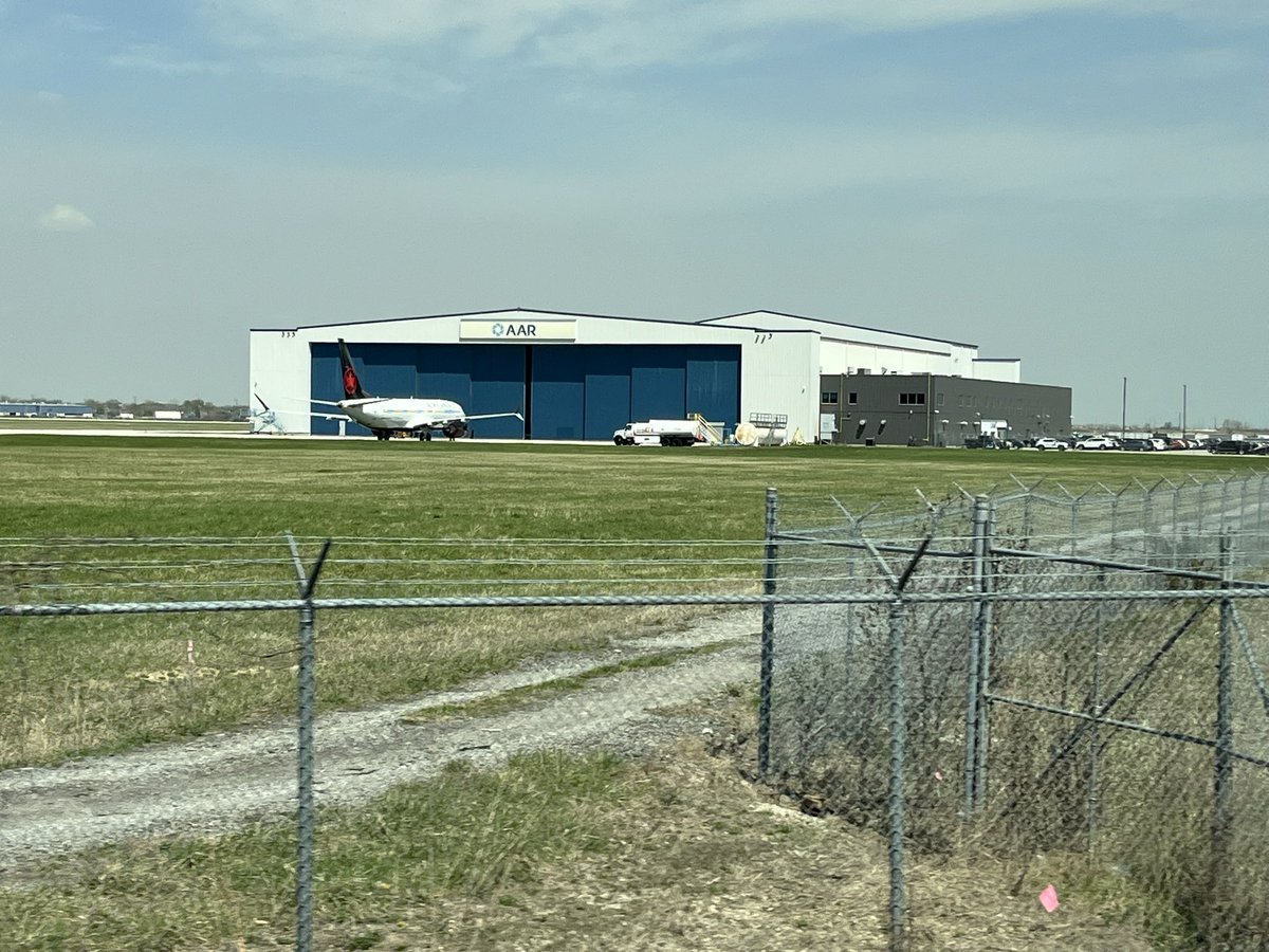 Seniors got to visit and tour <a href="/aarcorp/">AAR CORP.</a> in Windsor today! <a href="/shsm_tvdsb/">@SHSM_TVDSB</a> <a href="/TVDSB/">Thames Valley DSB</a>