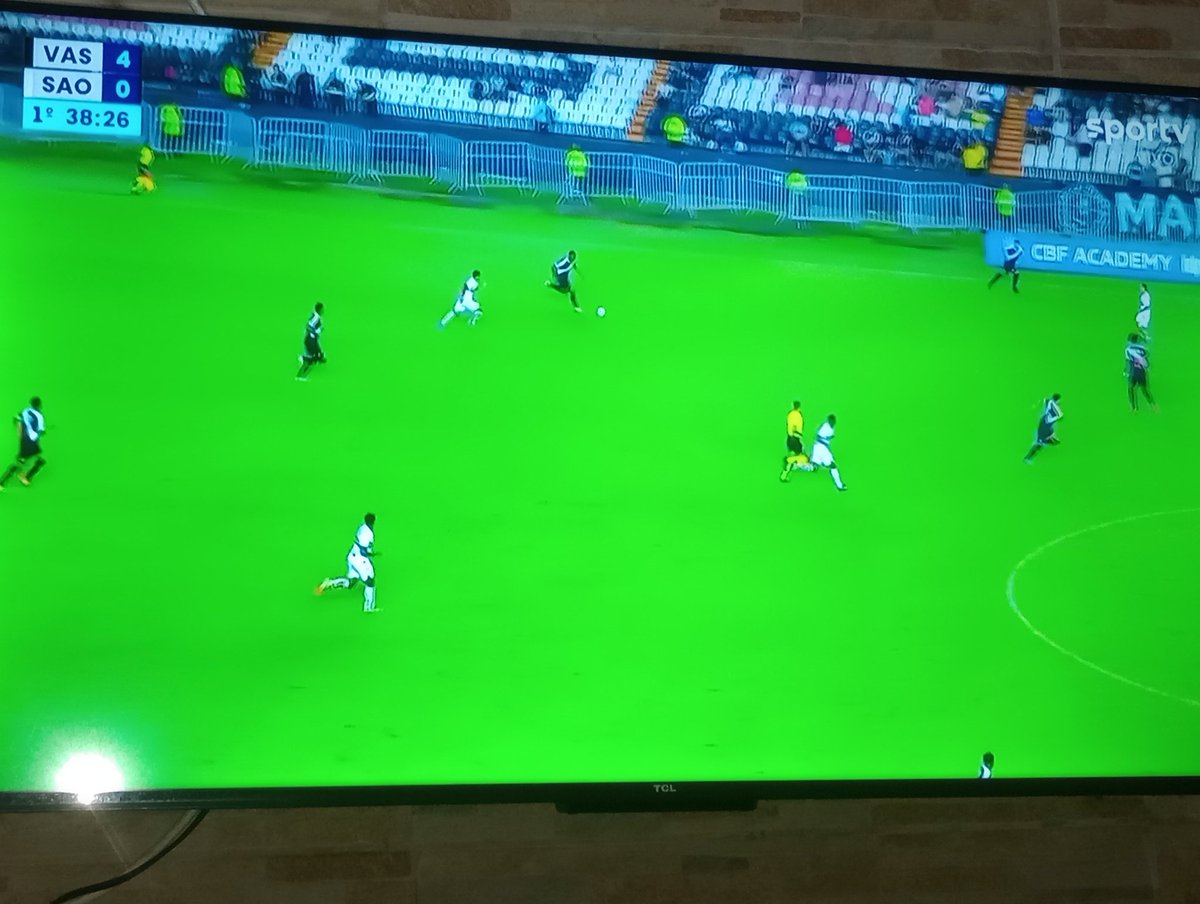 Tão Difícil Assim Faze Gol No Profissional? Porra Os Menor Do Sub 20 Amassando o São Paulo De 4 x 0 Aos 38 Minutos Do Primeiro Tempo .