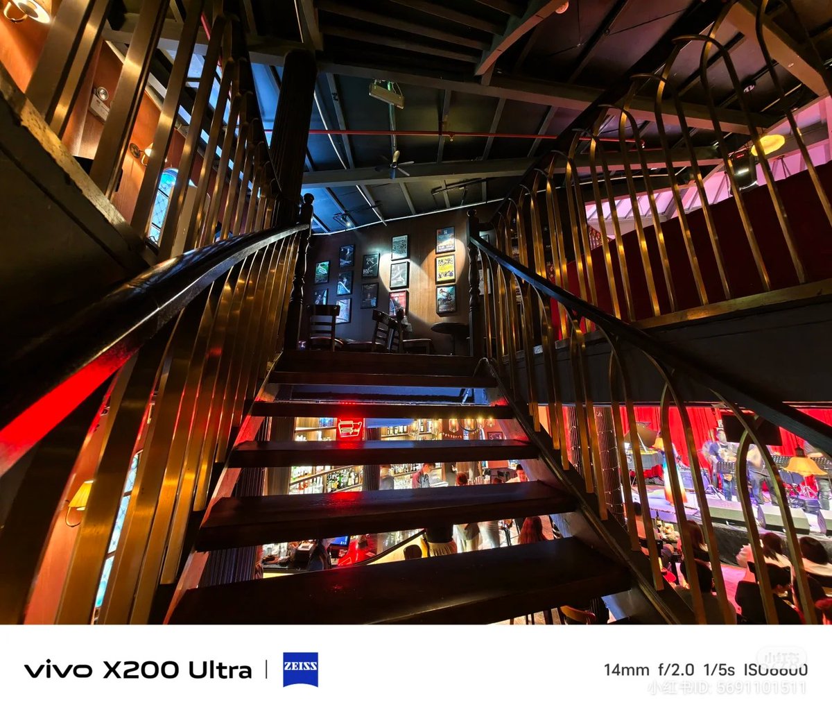 gt3gi0's tweet image. People really like using the ultrawide huh? lol

#vivoX200Ultra #vivo #ultrawide #photograghy #photos

Source : xiaohongshu