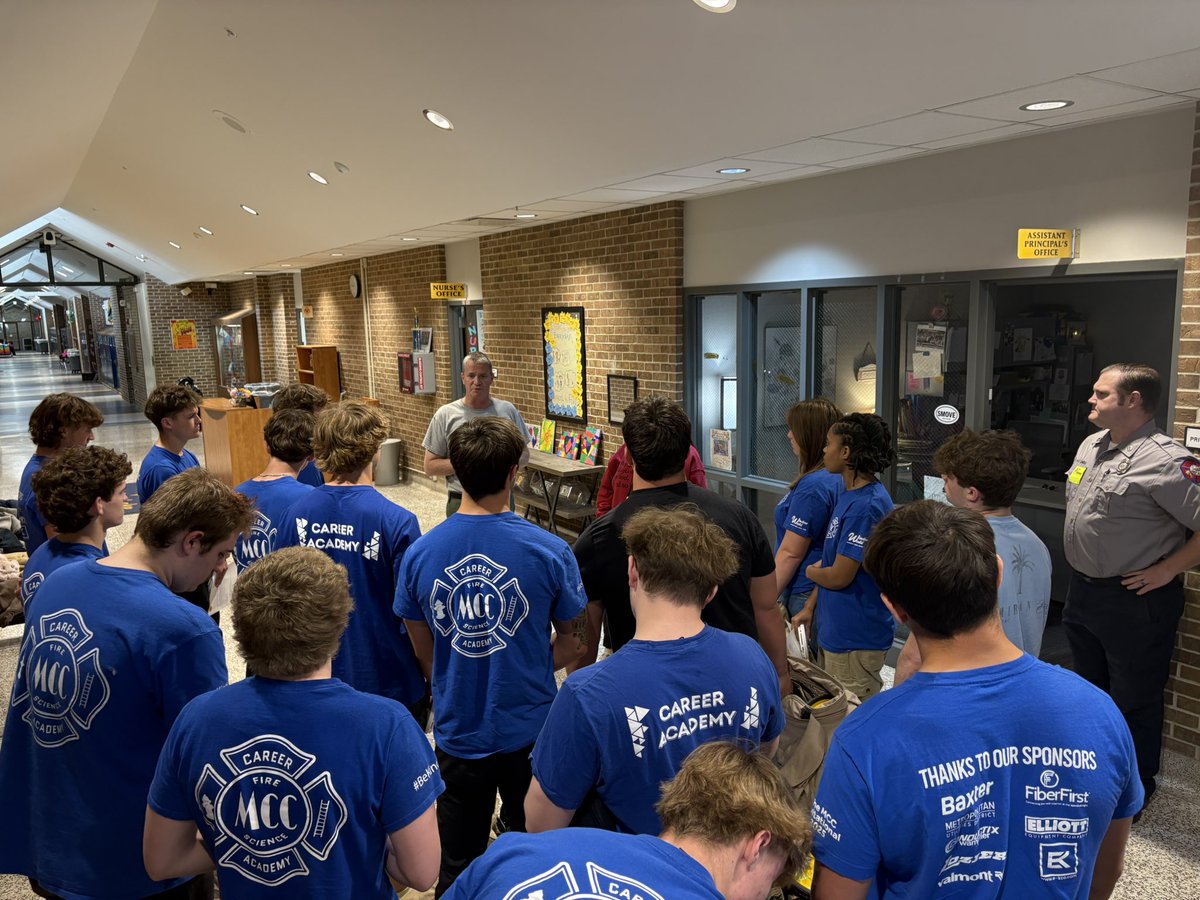 mccfire1's tweet photo. Another great opportunity to get involved! #FireAcademy Students presenting #FirePrevention Message @OPS_SpringLake with @OmahaFireDept Great Day! #mccfire #mcc #ofd #getoutstayout @Firewise https://t.co/Hz8zDlBVZe