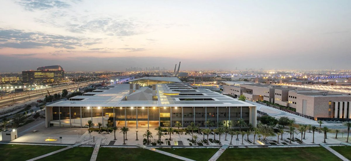 جامعة جورجتاون في #قطر تختتم سلسلة "قلم" الأدبية باستضافة الكاتبة والأكاديمية السريلانكية سونالي ديرانياغالا
#قنا
ow.ly/vK5P50VGENV