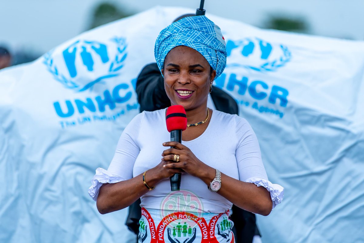 #Burundi1stLady H.E.Mme Angeline Ndayishimiye visited #Refugees today 23/04/05 <a href="/Musenyi/">gasasira</a> settlement #Rutana  🇧🇮 . Un grand Merci a la Fondation de la #1ere Maman #Burundi pour l'aide humanitaire apportée aux nouveaux réfugiés de la #RDC