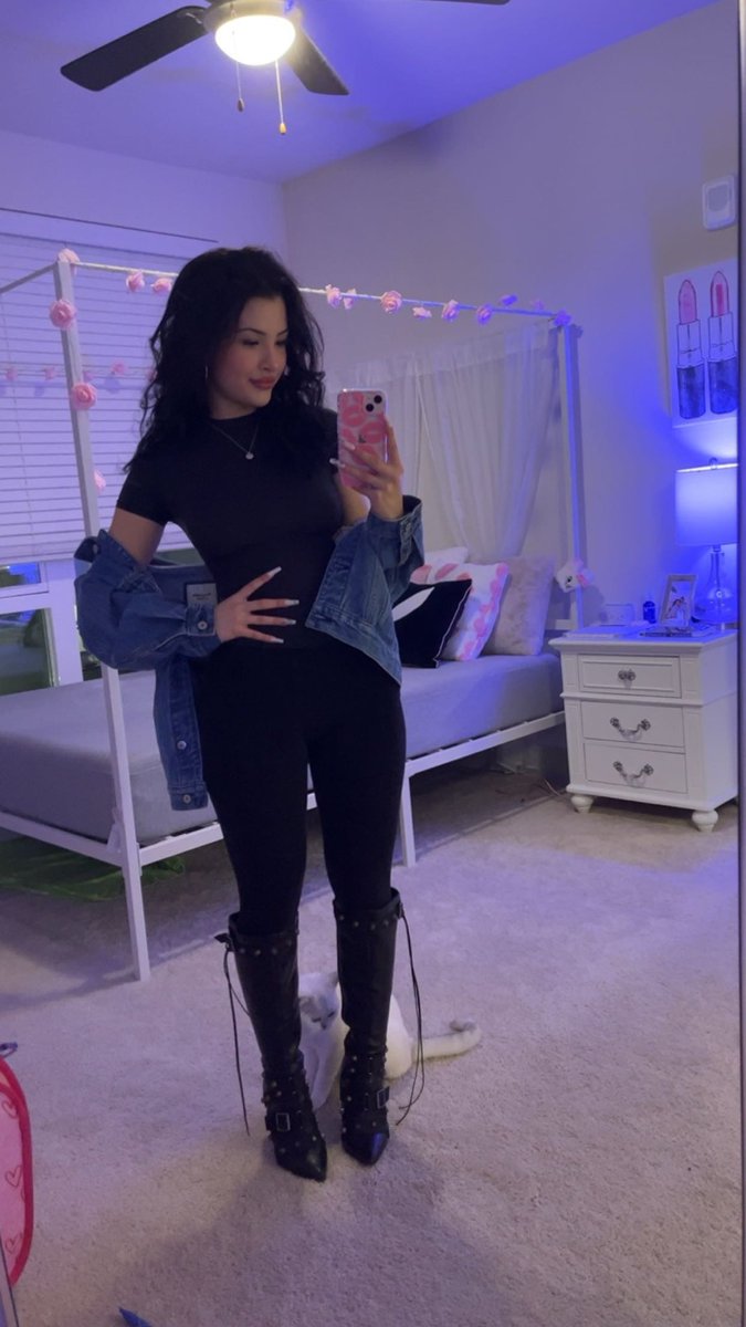 lillian1delaney's tweet photo. I’m not sorry https://t.co/lHGv2Ah2nE