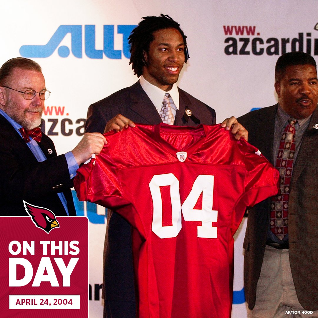 AZCardinals's tweet photo. There will never be another Larry Fitzgerald 🐐 https://t.co/FA3ICtDysY