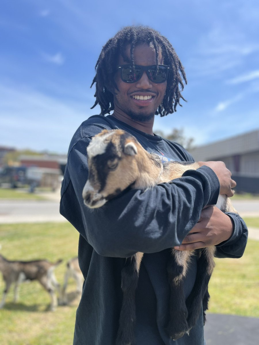 FunWithGoatsss's tweet photo. Thank you to everyone who came out to https://t.co/IB5cONuxkS Goat Yoga today @ Elizabeth City State University! 
❤️🐐🧘‍♀️

#fyp #goatyoga #babygoatsarethecutest #zen #ecsu #elizabethcitync #FunWithGoats #babygoats #goatlife #yoga #yogapractice #love ❤️ https://t.co/Lx6oWYstmZ