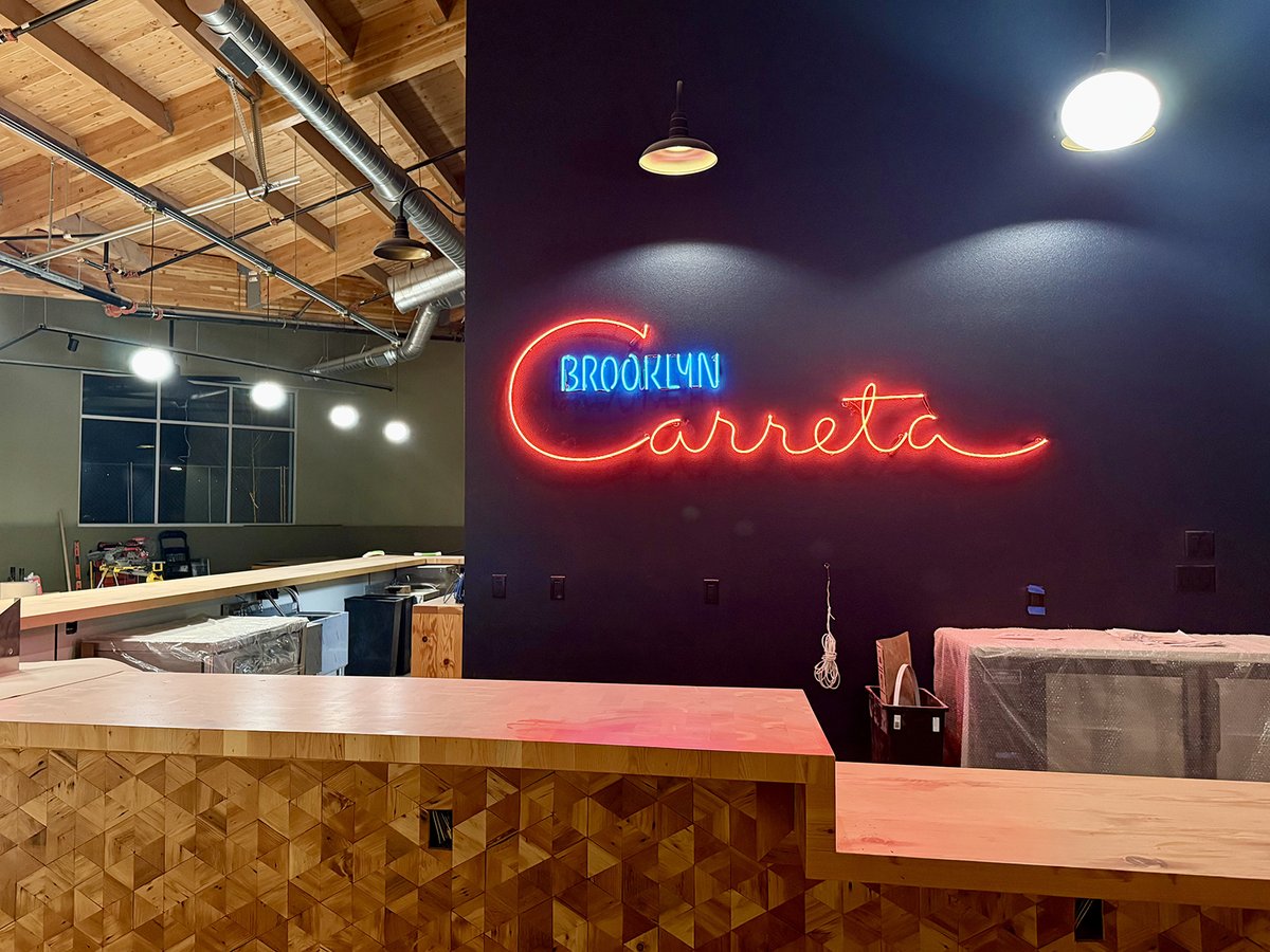 katewiddows's tweet photo. Recent work — Brooklyn Carreta #branding + #neon design package. Brooklyn Carreta is a new food cart pod in Southeast Portland, Ore. https://t.co/QJzQFegGbj