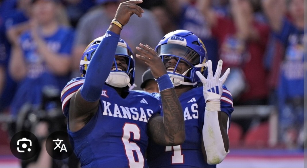 Blessed to receive an offer from the University of University of Kansas <a href="/SinqueTurner/">Coach Turner</a> <a href="/Levi_bradley312/">Levi bradley</a> <a href="/CoachBshelb/">Brandon Shelby</a> <a href="/AllenTrieu/">Allen Trieu</a> <a href="/SWiltfong_/">Steve Wiltfong</a> <a href="/GregSmithRivals/">Greg Smith</a> <a href="/PrepRedzoneIL/">Prep Redzone Illinois</a> <a href="/SimeonNation/">SimeonNation</a> <a href="/SimeonFootball1/">Simeon Football</a> <a href="/CraigHaubert/">Craig Haubert</a> <a href="/LemmingReport/">Tom Lemming</a> <a href="/EDGYTIM/">Timothy “EDGYTIM” OHalloran</a>