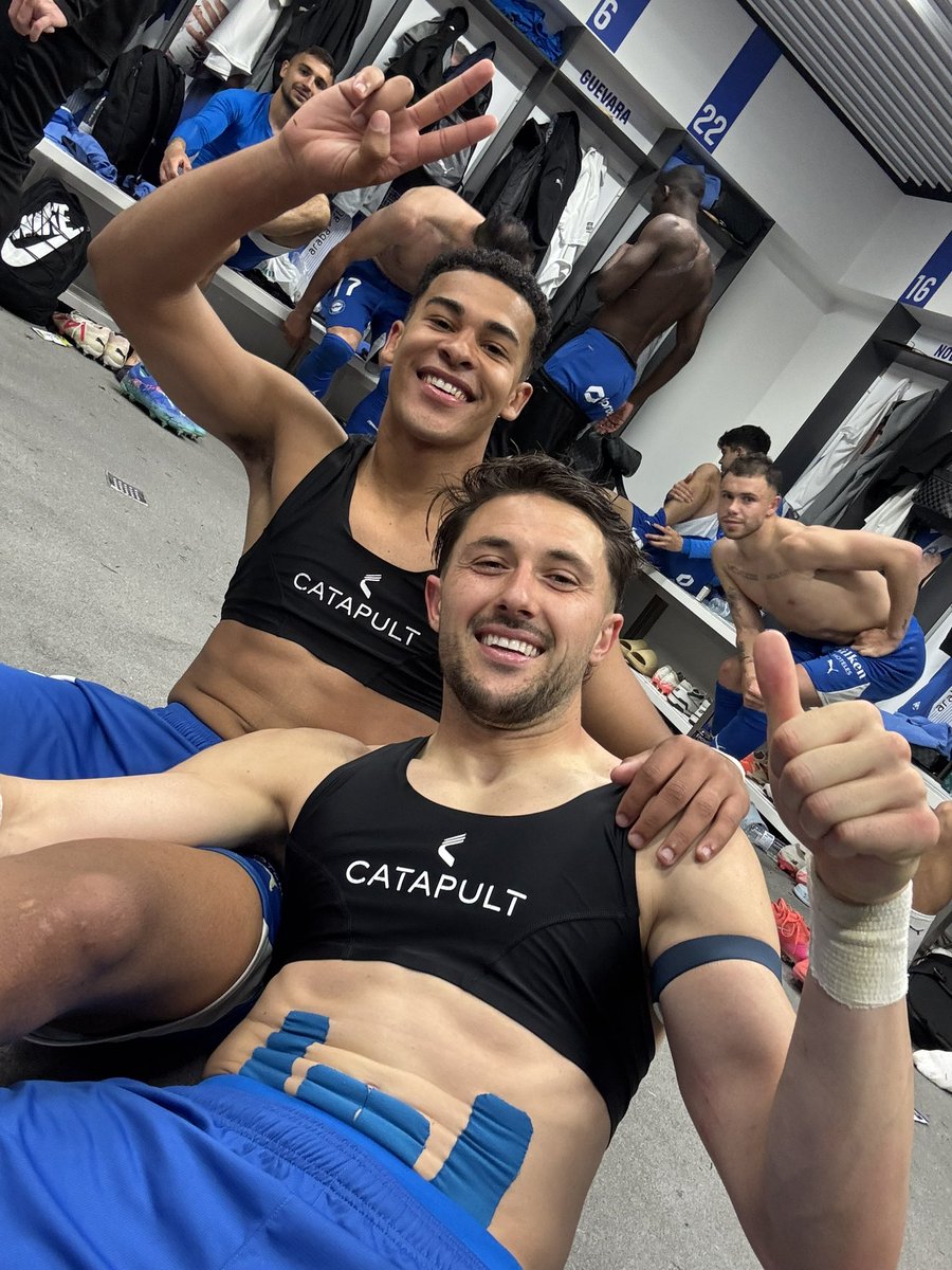 Que me devuelvas el móvil, Santiago. Segundo y último aviso. 

PD: Hola, <a href="/TomasConechny9/">Tomás Conechny</a> 🤣👋