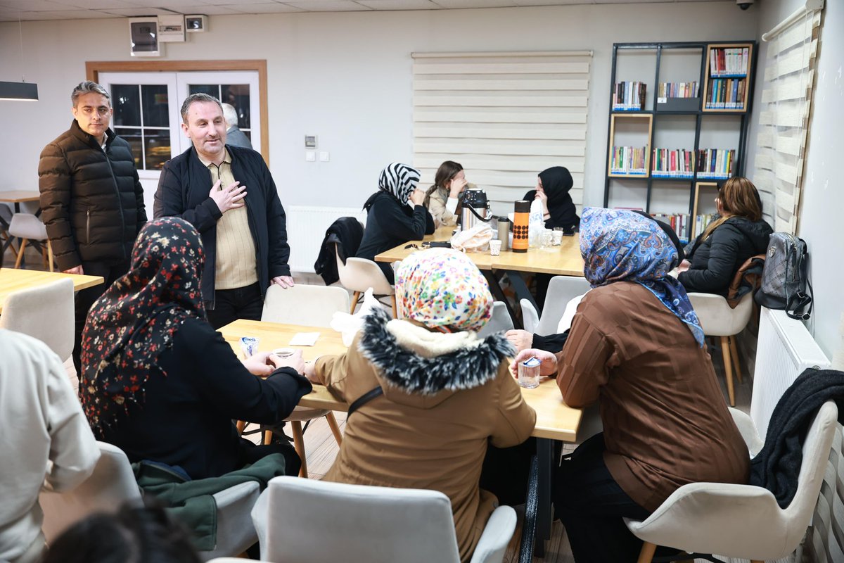 alitombastr's tweet photo. Bu gece misafirimiz olan komşularımızı ziyaret etmeye devam ediyoruz. https://t.co/cNyPBAGg5I
