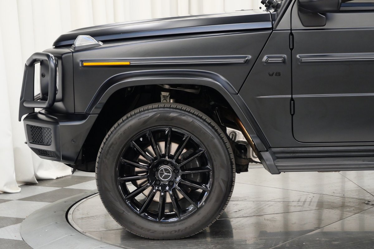 This 2024 Mercedes G550 in Night Black Magno brings the presence—with AMG Line and Night Package Magno giving it blacked-out bumpers, brush guard, emblems, and those killer 20" AMG wheels. Street presence for days. #G550 #NightBlackMagno #GClassGoals

🔗: bit.ly/3EAtgLe