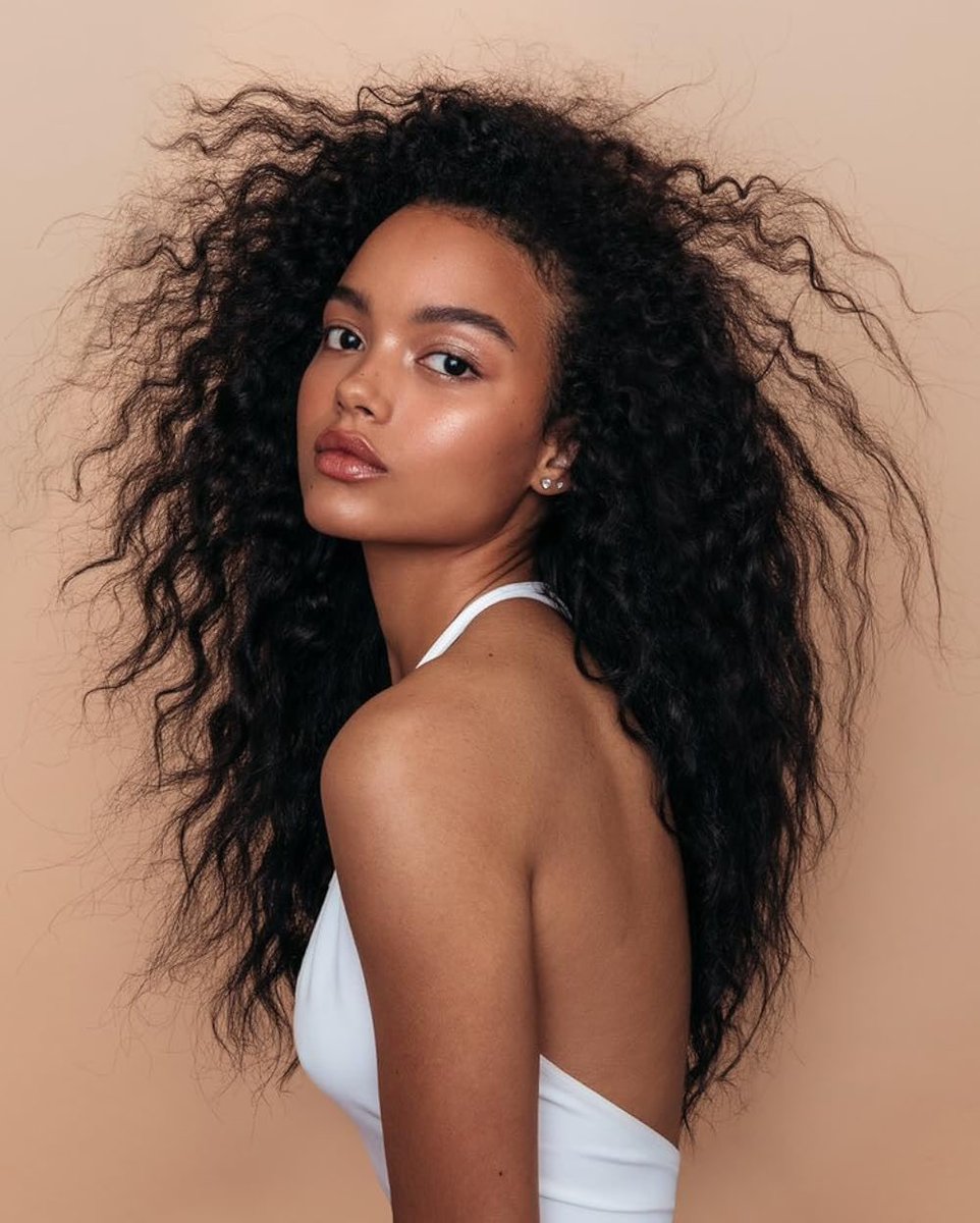 balladofsongs's tweet image. our haymitch and lenore dove!!!