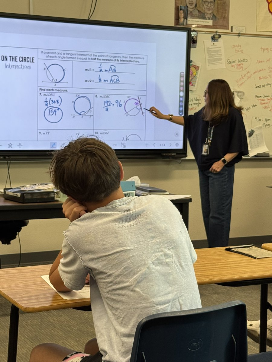 boulder_hs's tweet image. Students in Geometry are calculating arc measures in all the right places—on the circle, inside, and outside! Exploring angles from every angle! #BCHS41 #GeometryInAction