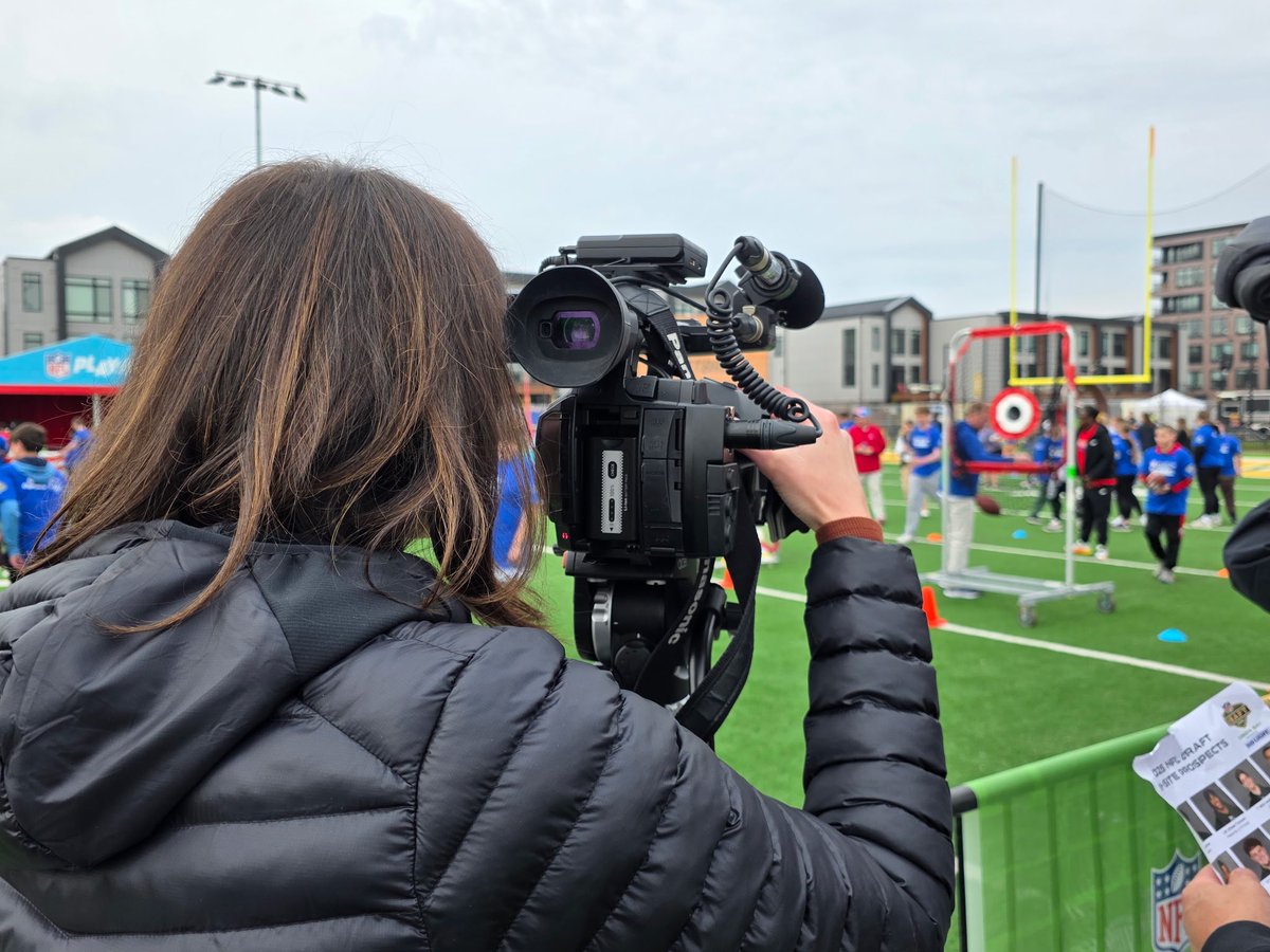 Behind the camera and in front of it for my first day of <a href="/NFLDraft/">NFL Draft</a> coverage! So much fun at the Prospect Clinic with Special Olympics Wisconsin. <a href="/SpectrumNews1WI/">Spectrum News 1 Wisconsin</a> has all your draft coverage all week long!