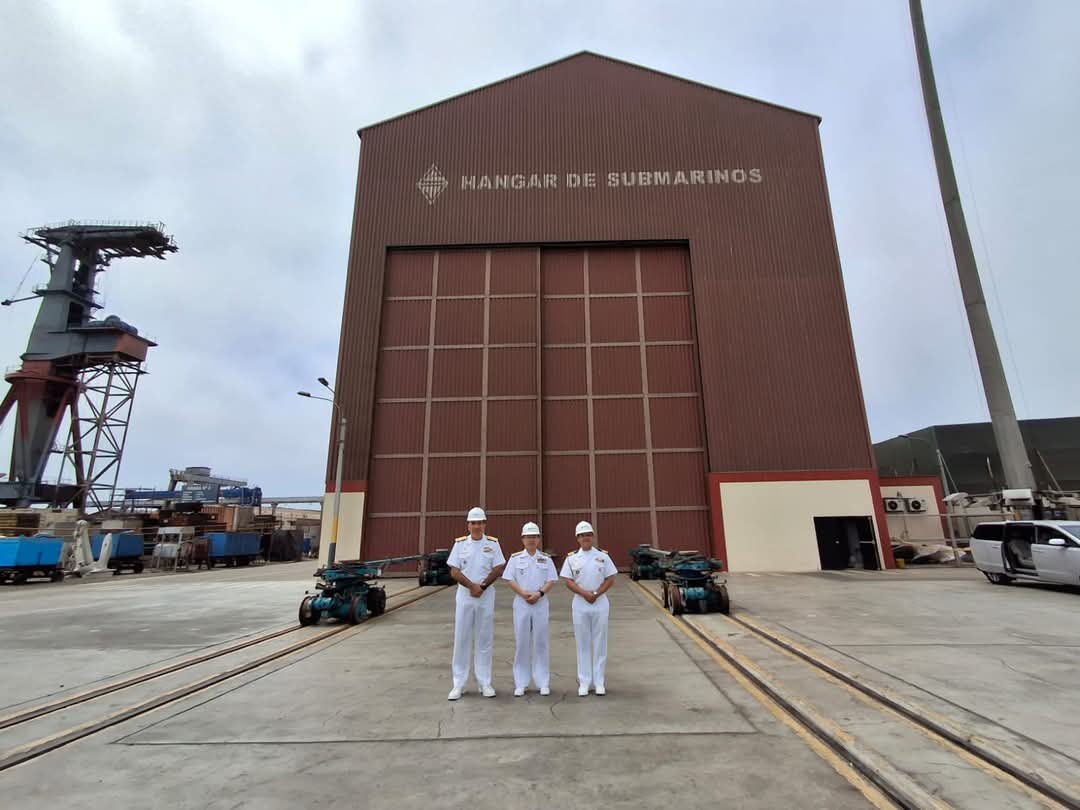 Recibimos la visita del  Jefe de Política del Cuartel General de la Armada Coreana, Contralmirante Park Soon Shik, en las instalaciones de nuestro Centro de Operación del Callao.  🇵🇪🤝🇰🇷⚓

#SIMAPERÚ #ArmadaCoreana #DefensaNacional #Visita #Astillero