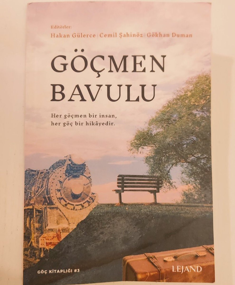 Bugün İstanbul’da depremin şokunu yaşadık. Yıllardır göç farkındalık programlarında uyguladığım “göçmen bavulu” simülasyon etkinliği gerçek oldu. Bavulumuzu hazırlayamadan evlerimizden ayrılmak zorunda kaldık. Aslında hepimiz göçmeniz veya göçmen adayıyız. Çok geçmiş olsun.