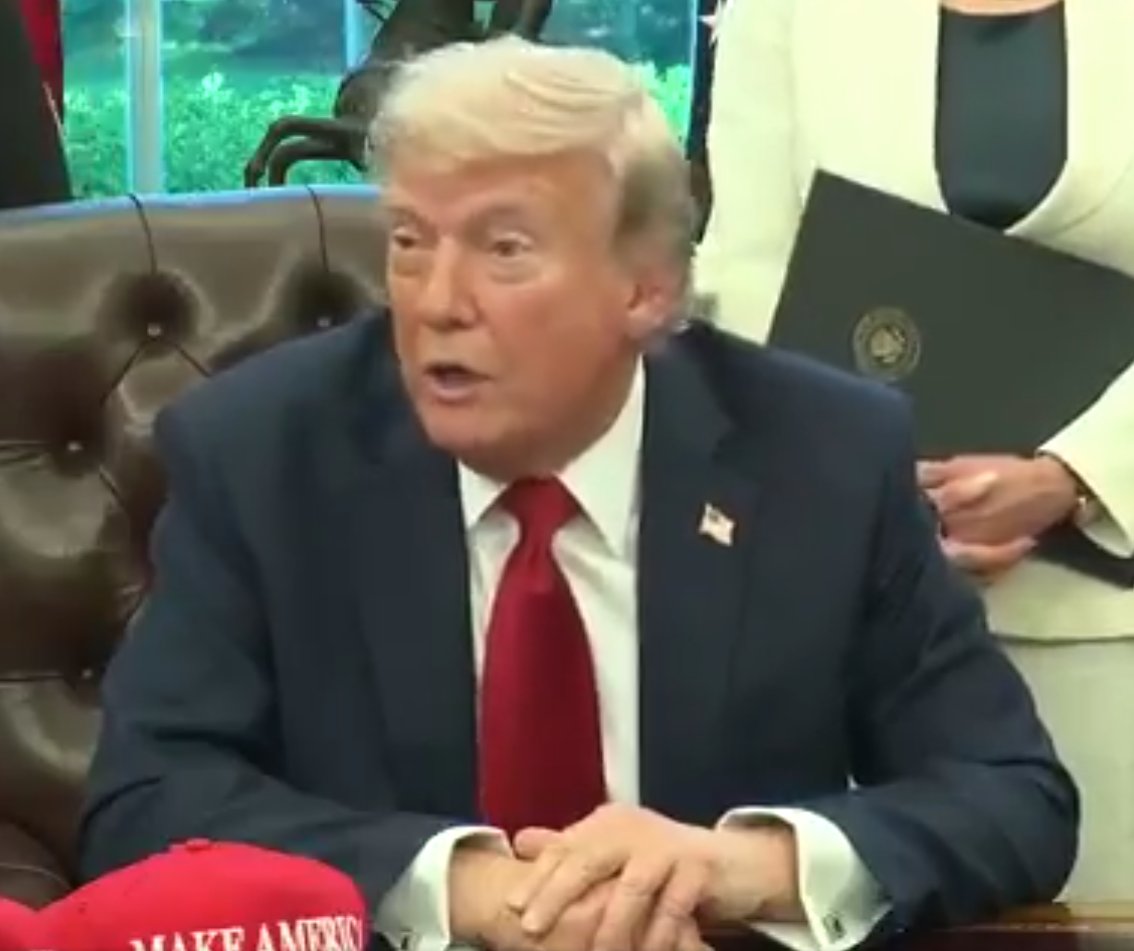 BREAKING: Donald Trump accidentally admits that his disastrous tariffs are increasing inflation because they get added to the "price of a product" and as a result a "lot of those products aren't going to sell."

Every MAGA fool who supported these tariffs is eating crow now...