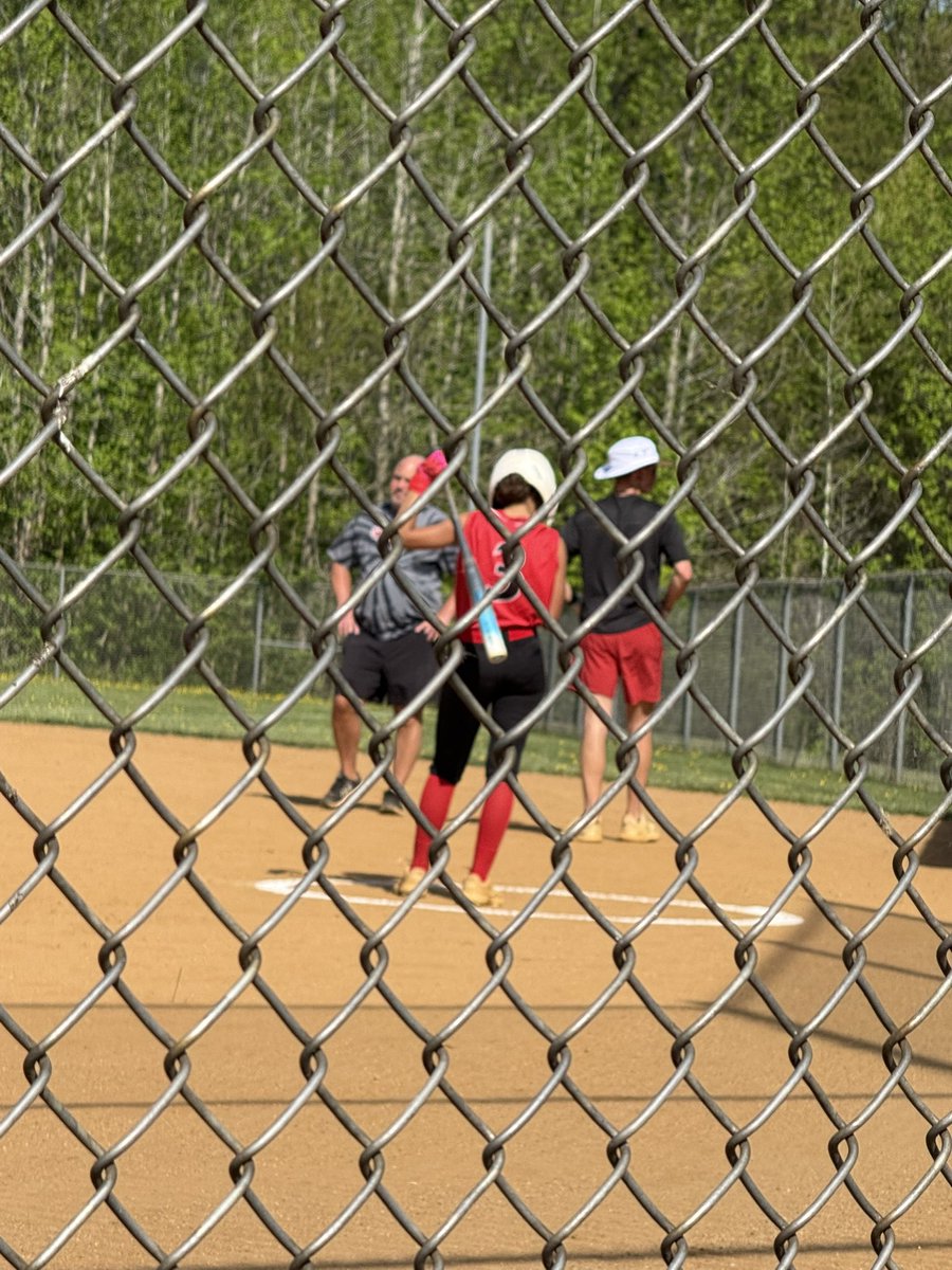 LackeyJourney's tweet photo. Todayβs stats but first a great team win 22-2 over Thornburg Middle.
2-3 with two singles
3 runs scored
4 steals
1 rbi
#leadoffhitter #basestealer #In3WeTrust
#3-0 #FreedomMiddle π₯ π₯ https://t.co/KSCE113N5y