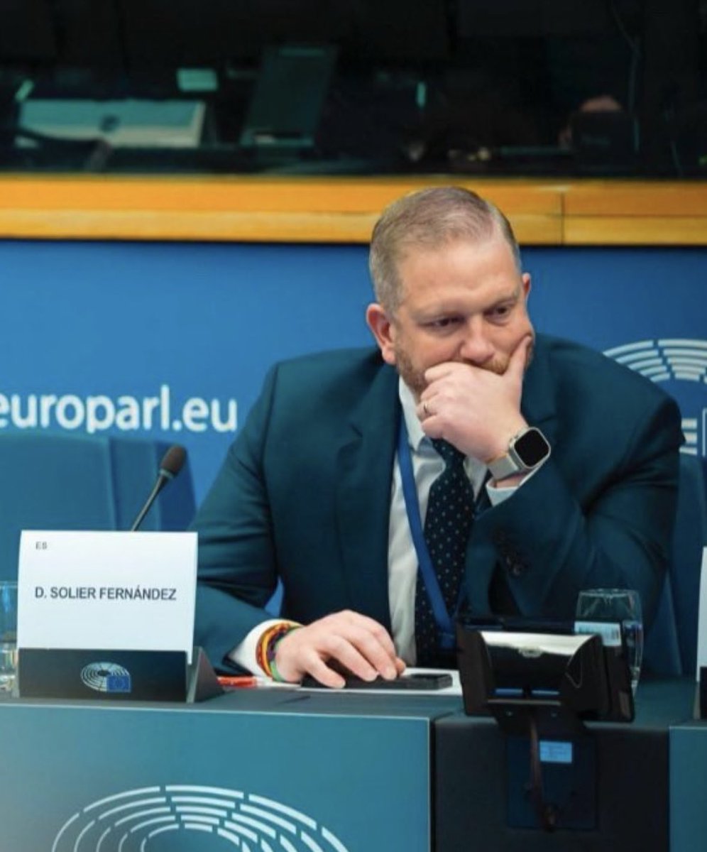 📰 ACTUALIDAD

El nº 2 de SALF, Diego Solier Fernández, tras formar parte del grupo ECR, traiciona a los más de 800.000 españoles que le dieron la oportunidad de ser eurodiputado junto a su líder, Alvise Pérez.

Diego declara «Nunca fui de SALF» y mantiene pactos secretos con VOX
