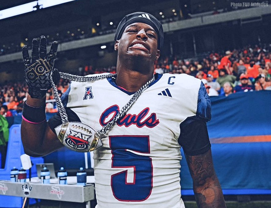 FAU_Owls_Nest's tweet image. #FAU DB @jay_will6 has entered the #TransferPortal. He departs @FAUFootball having played in 29 games with 111 tackles, 2 Sacks, 4.5 TFL and 3INT during his successful career. We'll miss you, Best Wishes in your next stop Jayden 💯