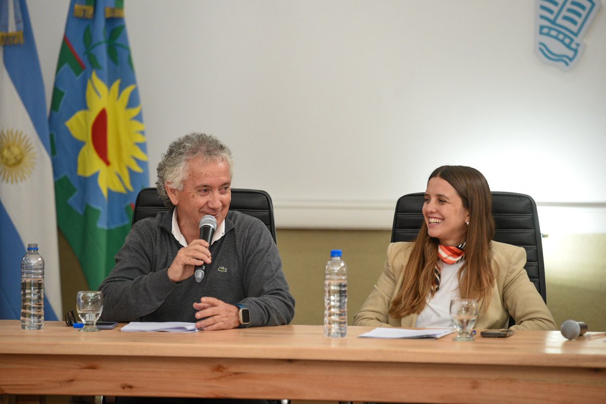 Presidí la 1° Asamblea Ordinaria del Consejo Provincial para Personas con Discapacidad de 2025, junto a los y las representantes de organismos gubernamentales y no gubernamentales que participan.