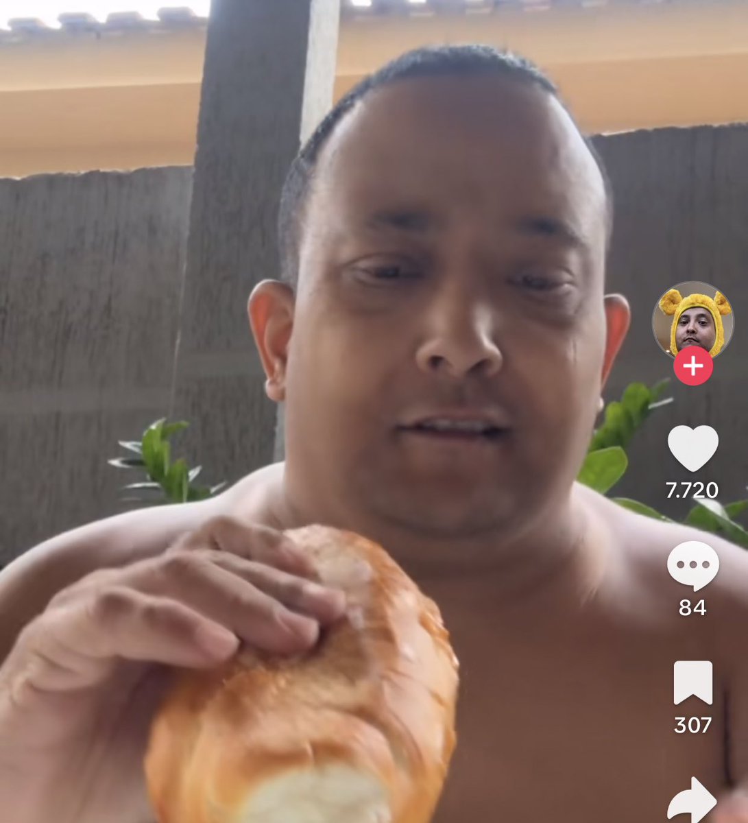 <a href="/choquei/">CHOQUEI</a> Slk meu mano papa ficou parecendo o Tata nessa foto