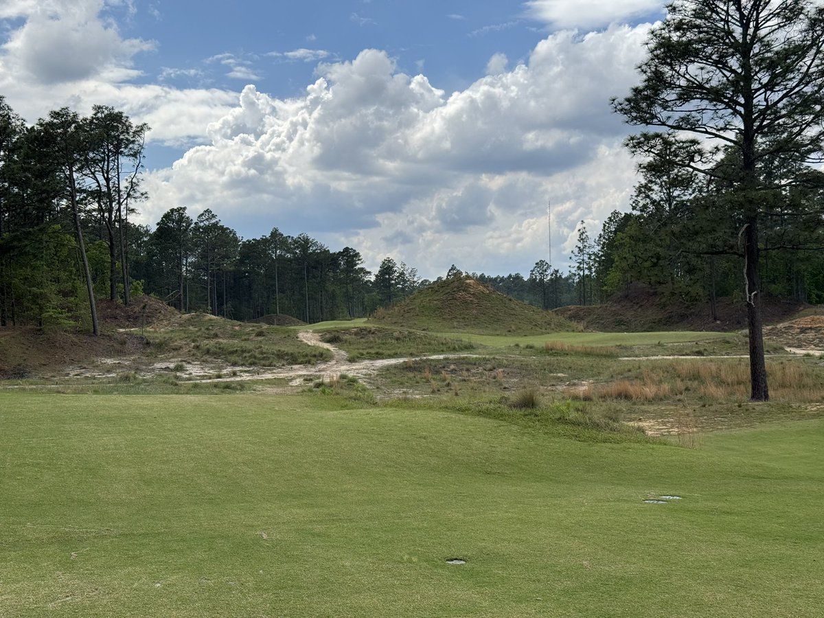 Pinehurst #10 was one of the toughest rounds of golf I’ve ever played, buts it’s an impressive golf course!!