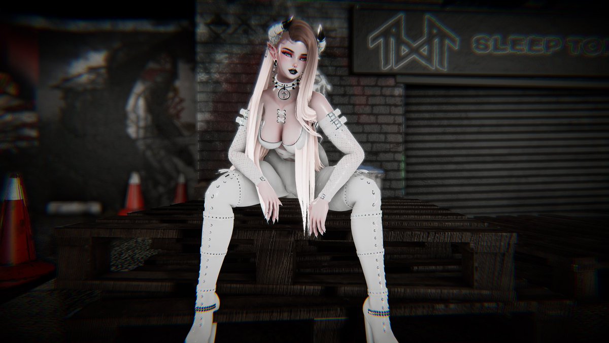 LadyNeeko tweet media