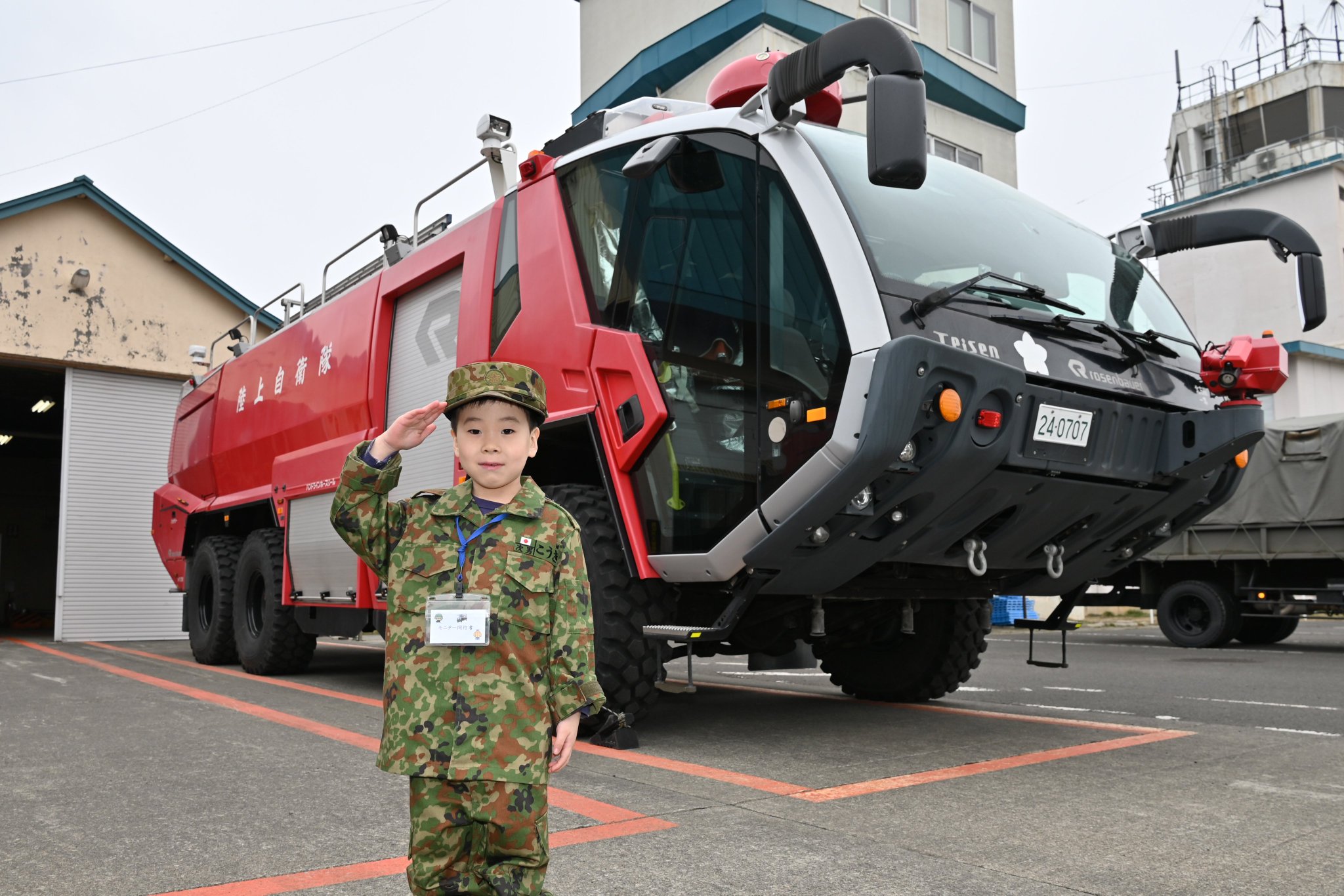陸上自衛隊 3D レーザー クリスタル 北海道 東千歳駐屯地曹友会 非売品 実はこっちの方が貴重だったりする激レア退役車両展示【東千歳