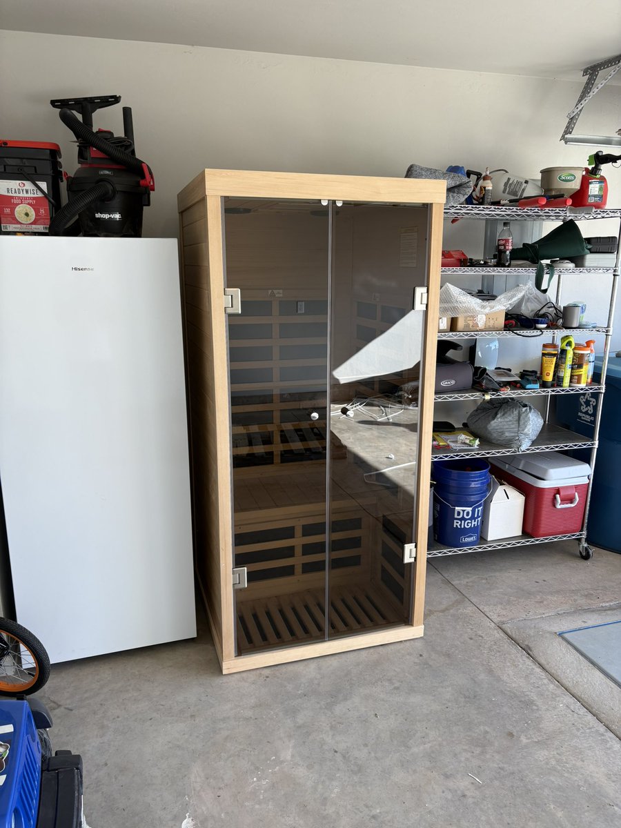 isaac_saas's tweet photo. The sauna has arrived. https://t.co/tWES9PHOQ7