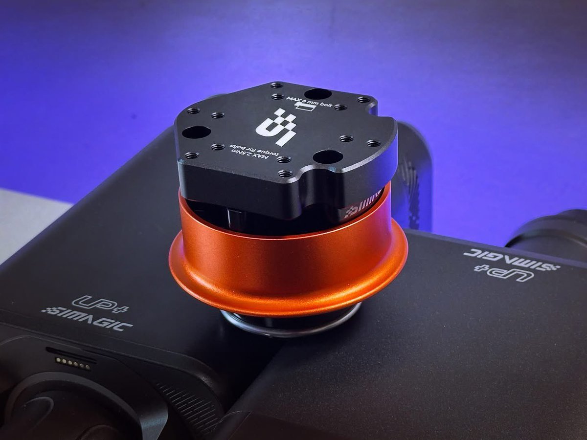 ldusoswa's tweet photo. Simagic’s alpha evo sport and pro. What do you want to know about them? (Can’t tell you until monday) #simracing #simagic #simhardware https://t.co/n9mt19aB21